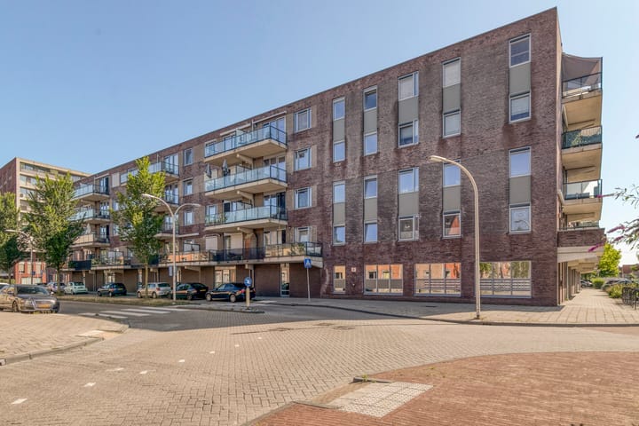 Photo 1 of Vossenzoom 73