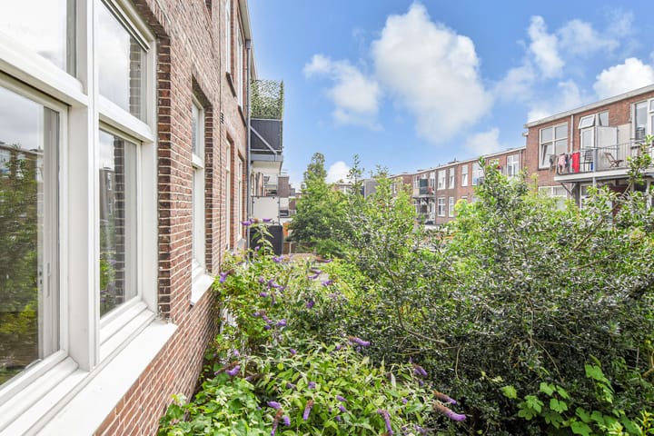 Foto 28 van Rhododendronstraat 90