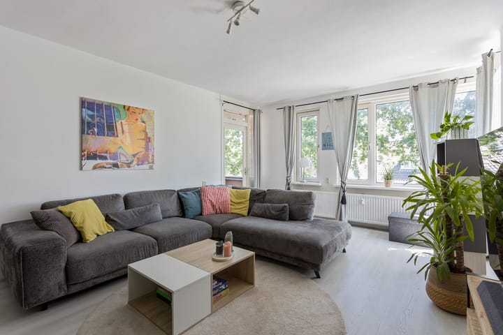 Foto 7 van Eemnesserweg 1-23