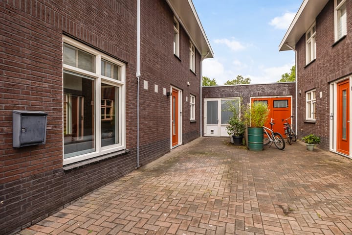 Foto 8 van Jan Luykenstraat 3