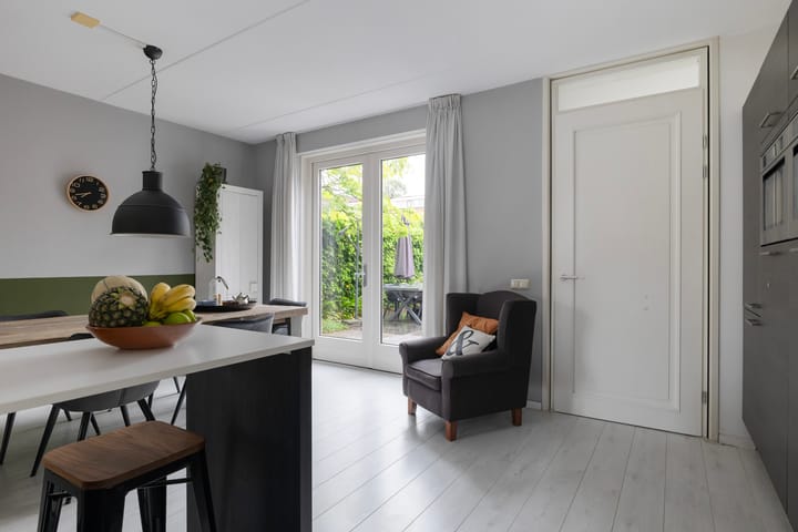 Foto 16 van Jan Luykenstraat 3