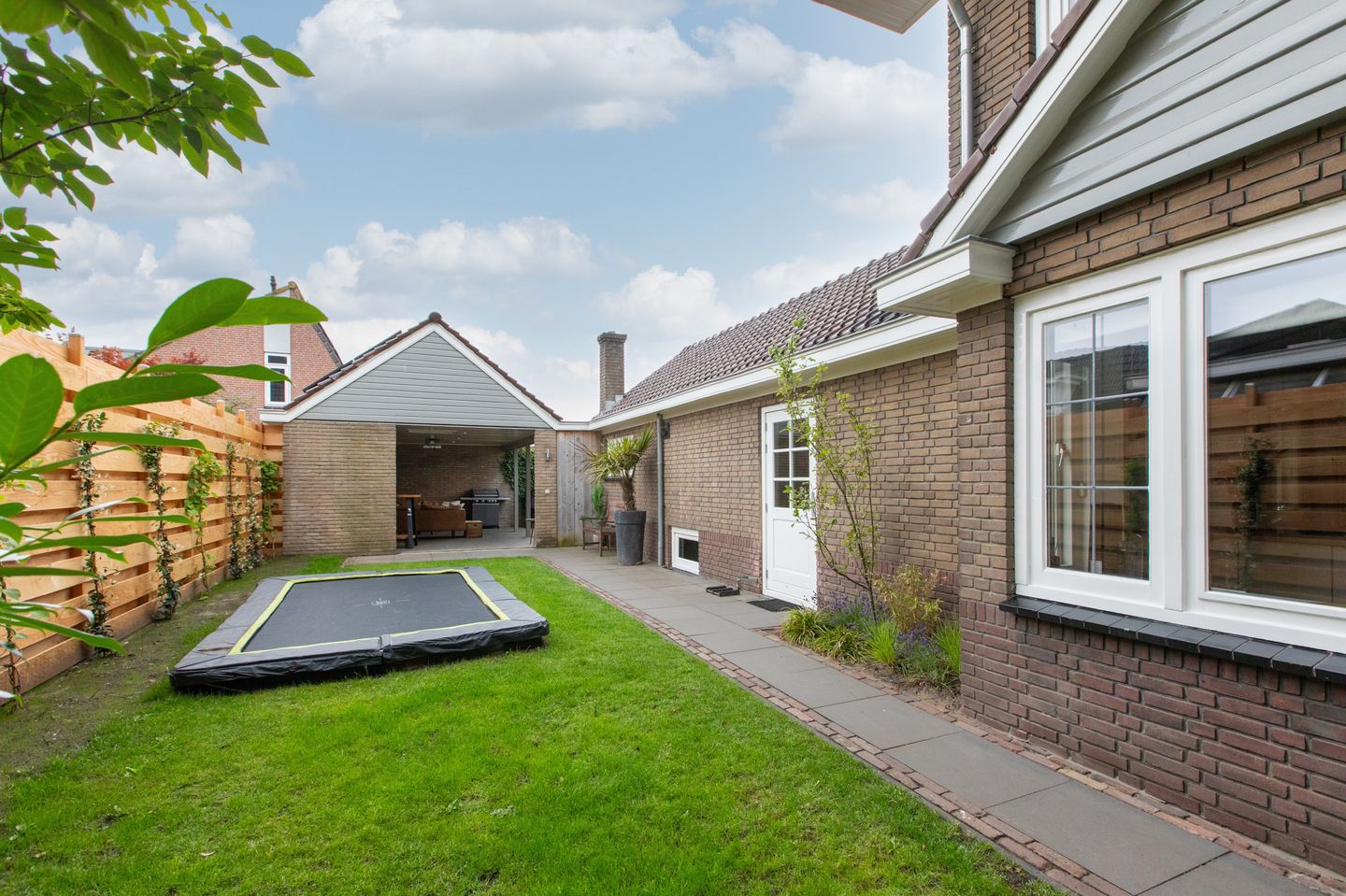 Foto 50 van Varsseveldseweg 126