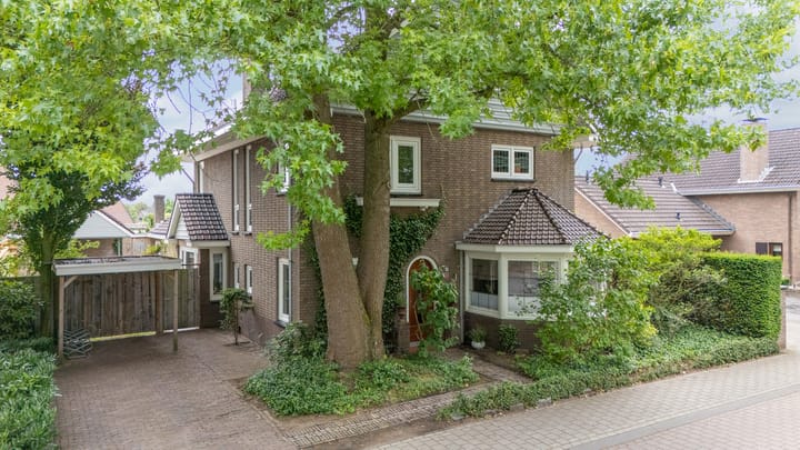 Foto 104 van Varsseveldseweg 126