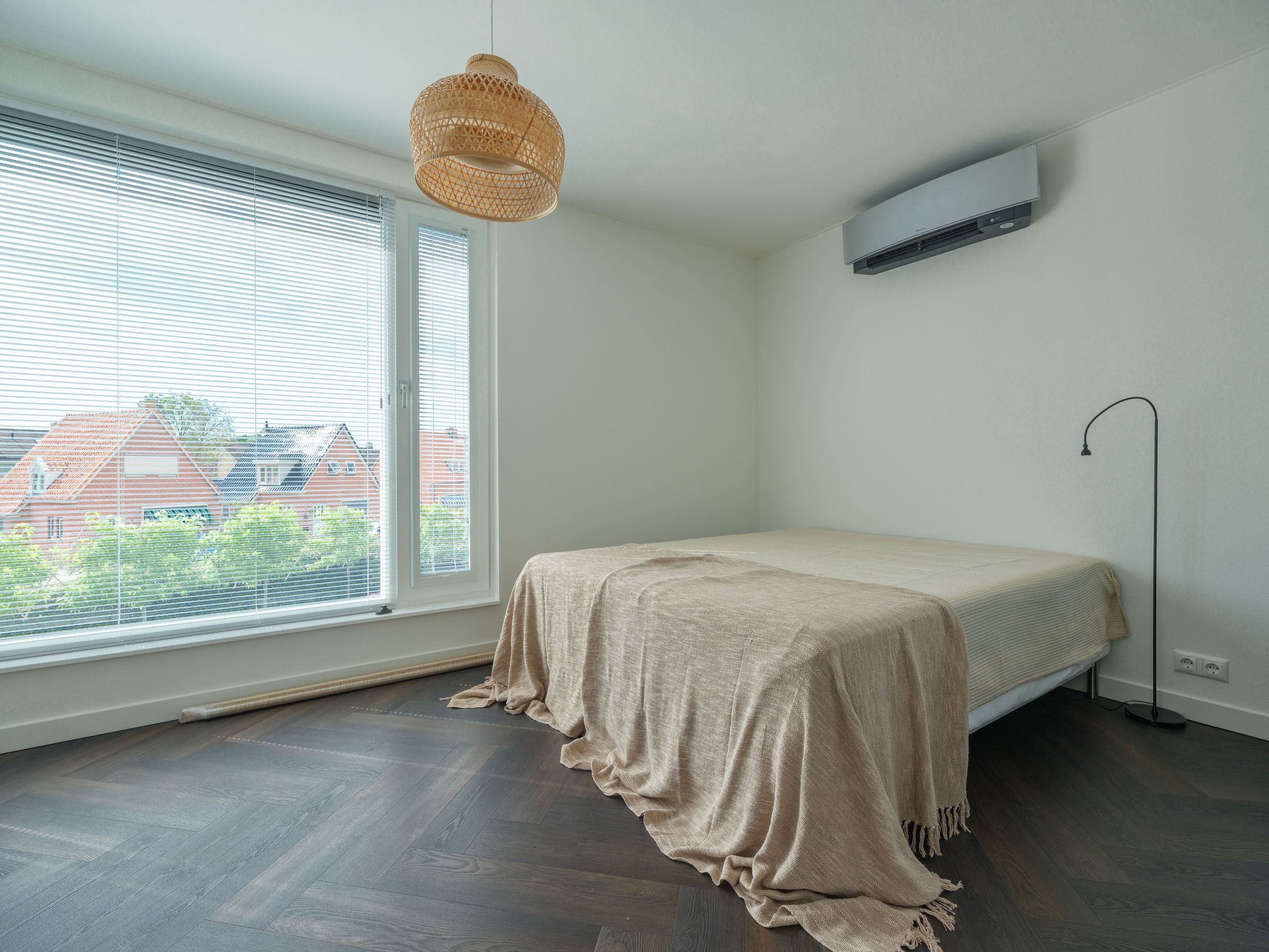 Photo 36 of De Dellen 42