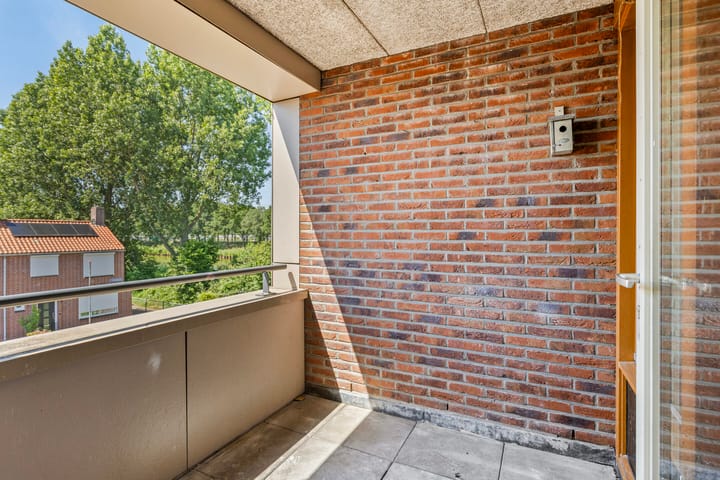 Foto 7 van Azaleastraat 5