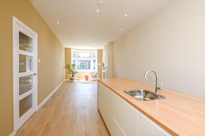 Foto 21 van Velpsestraat 241