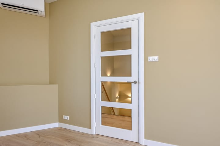 Foto 22 van Velpsestraat 241