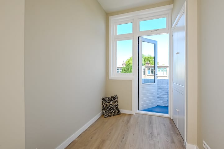 Foto 37 van Velpsestraat 241