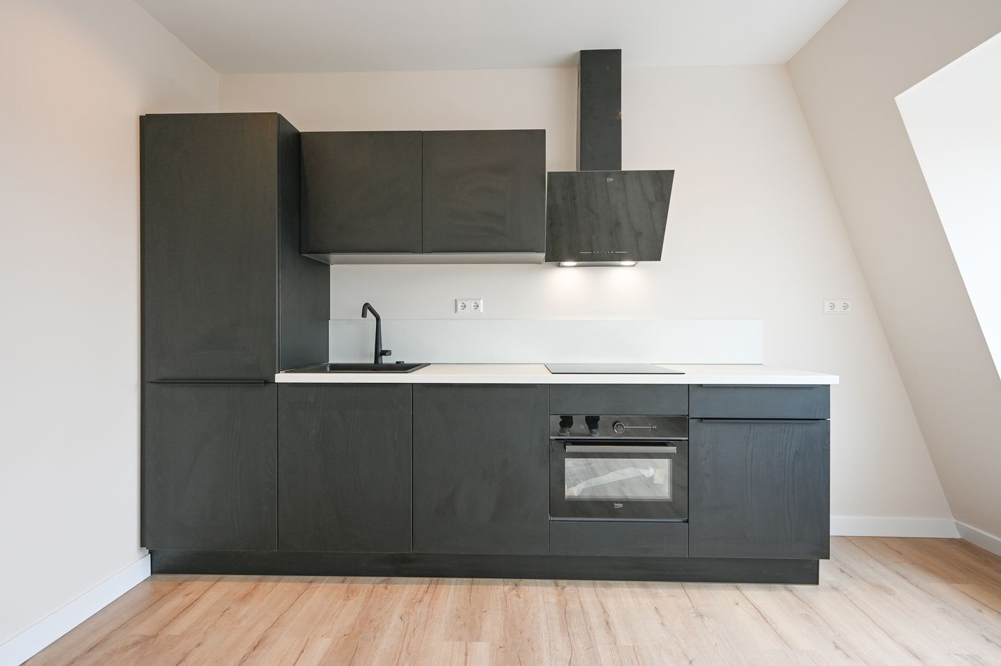 Photo 5 of Ledeganckplein 29-A