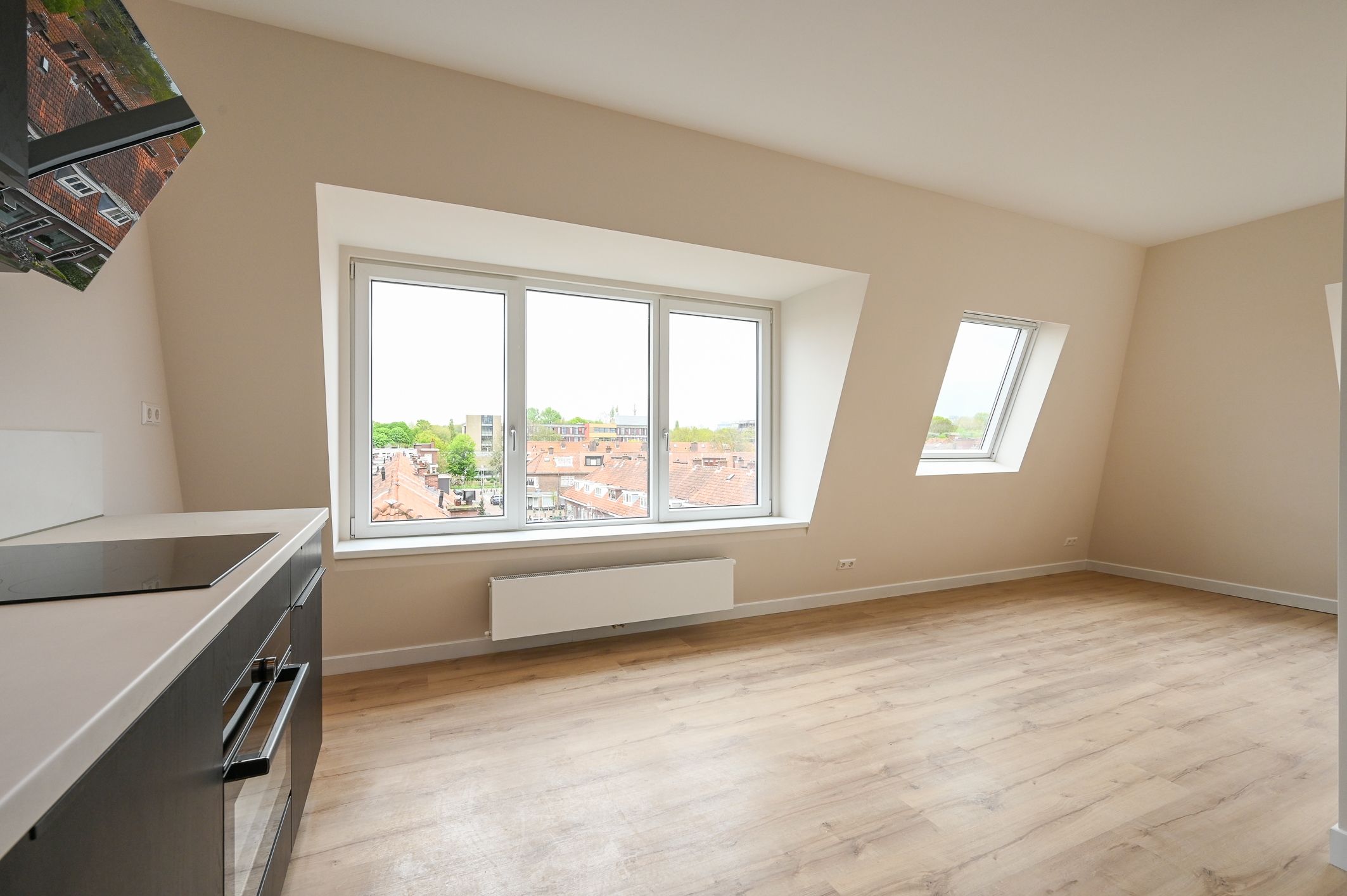 Photo 6 of Ledeganckplein 29-A