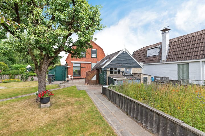 Foto 2 van Molenbuurt 5