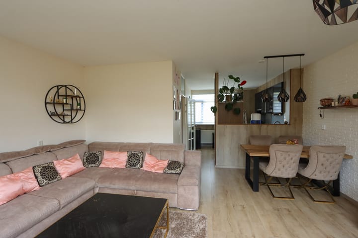 Foto 10 van De Botteloef 11