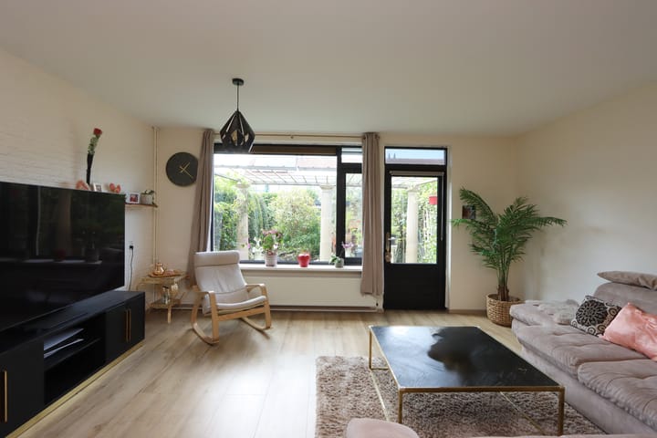 Foto 13 van De Botteloef 11