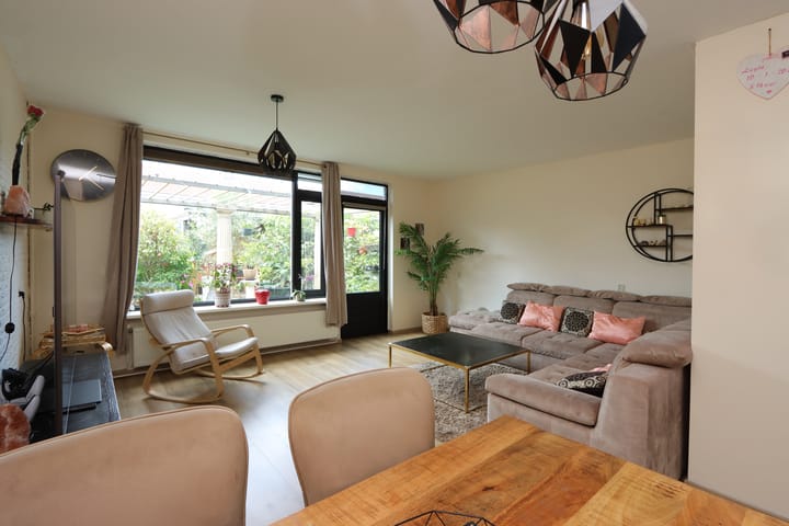 Foto 14 van De Botteloef 11