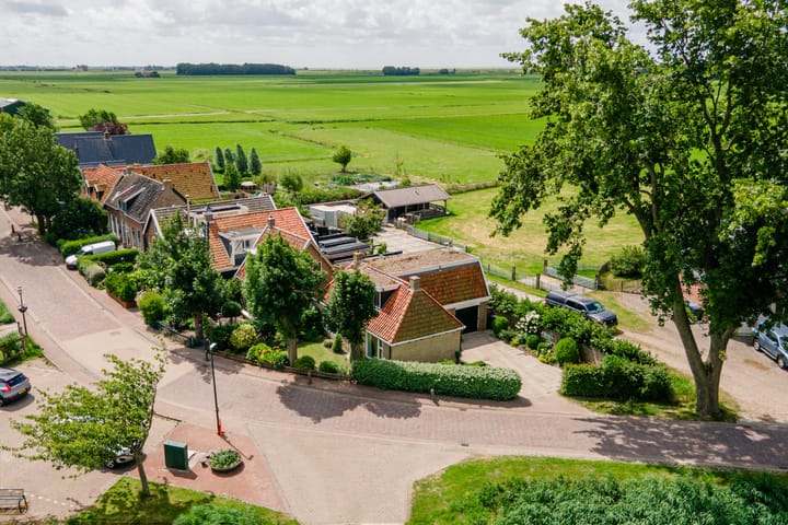 Foto 2 van Dorpsweg 27