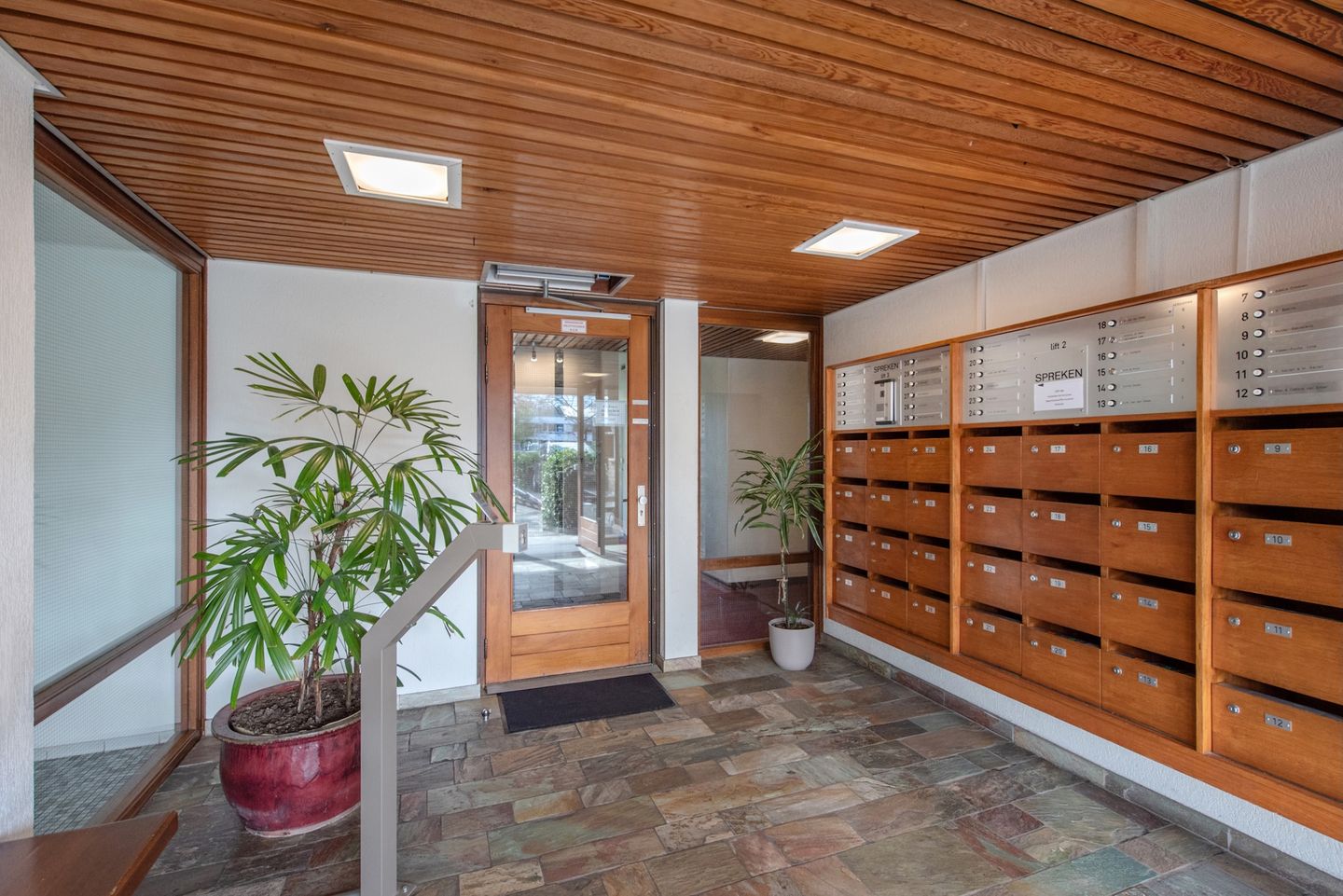 Foto 5 van Dr H. Colijnlaan 4-F013