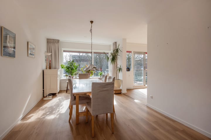 Foto 16 van Dr H. Colijnlaan 4-F013