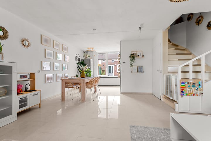 Foto 12 van Wapendrager 45