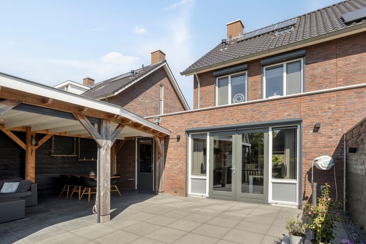 Photo 3 of Meester J van Dolderenstraat 22