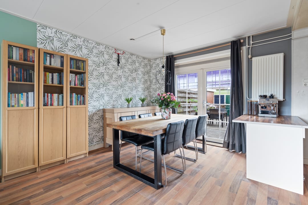 Photo 16 of Jan Nieuwenhuijzenstraat 38