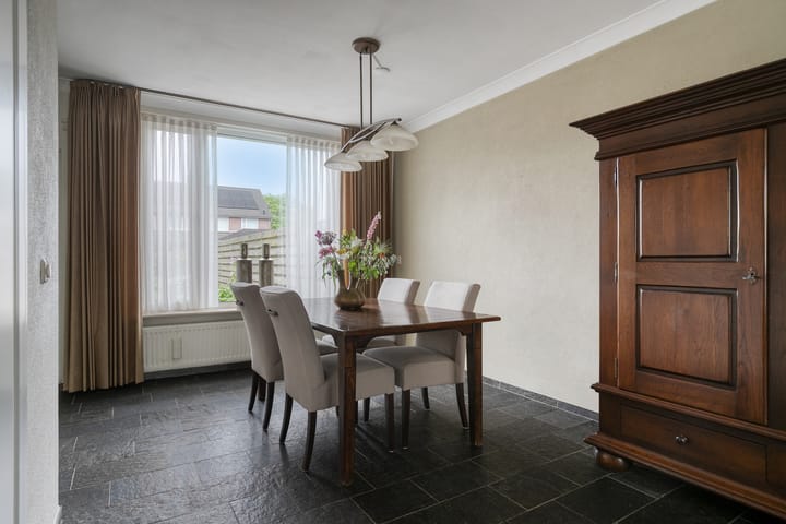 Foto 10 van Weidestraat 12