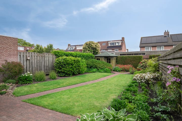 Foto 28 van Weidestraat 12