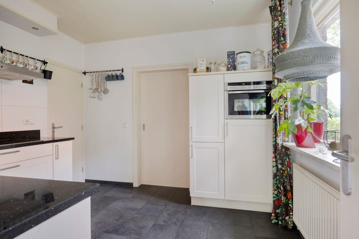 Foto 10 van Haarstraat 20