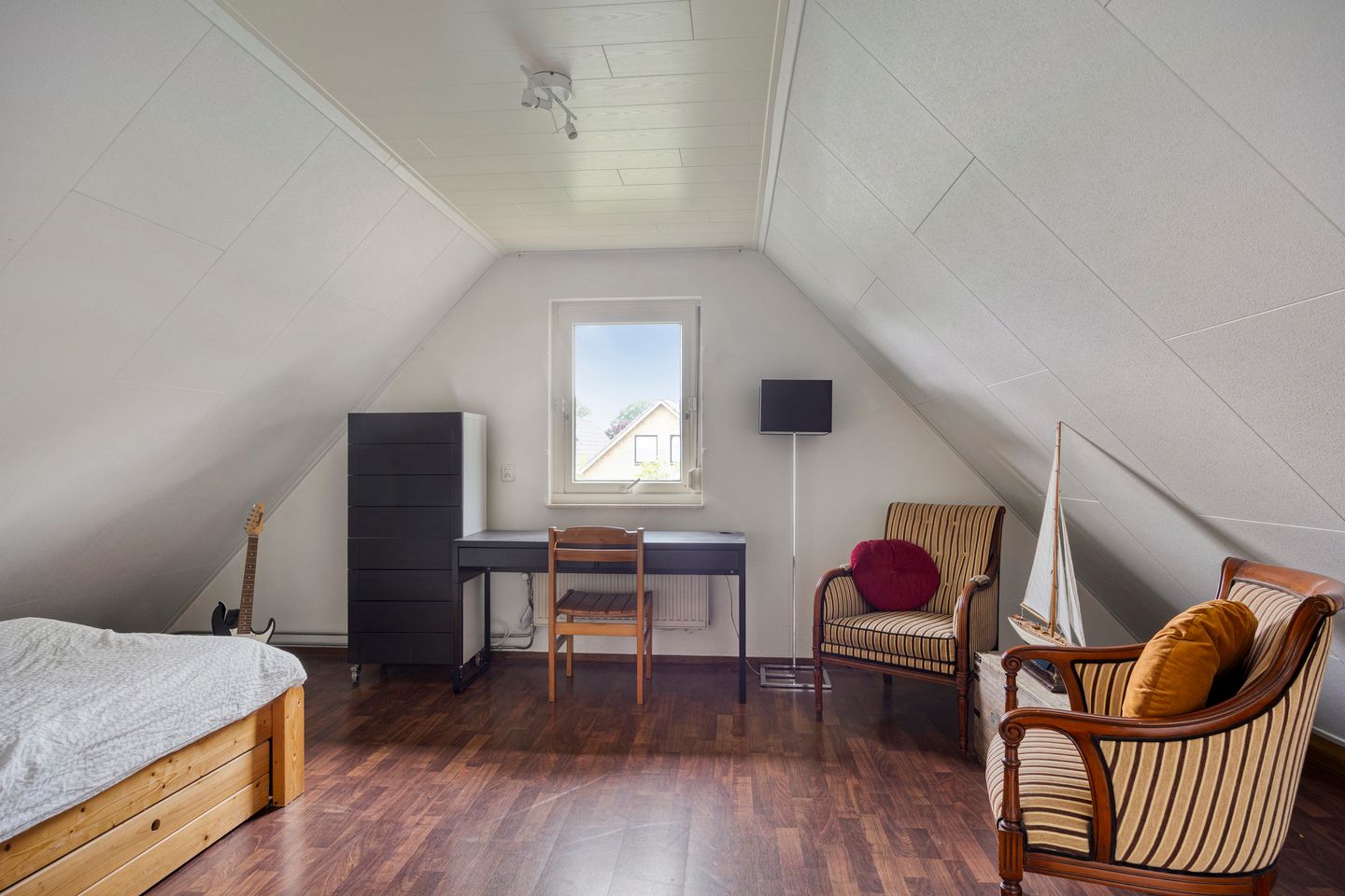 Photo 25 of Haarstraat 20