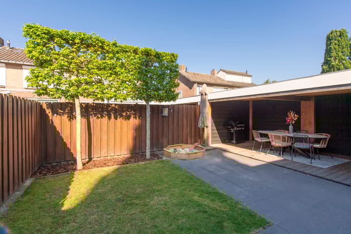 Foto 28 van Sint Lambertusstraat 11