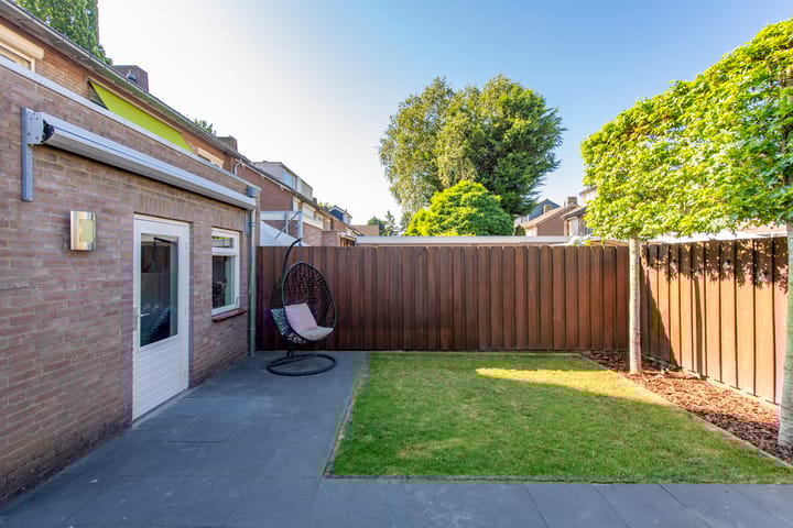 Foto 35 van Sint Lambertusstraat 11