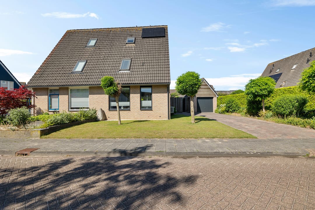 Foto 2 van Clemenswerth 2