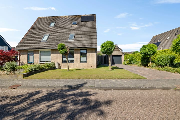 Foto 2 van Clemenswerth 2