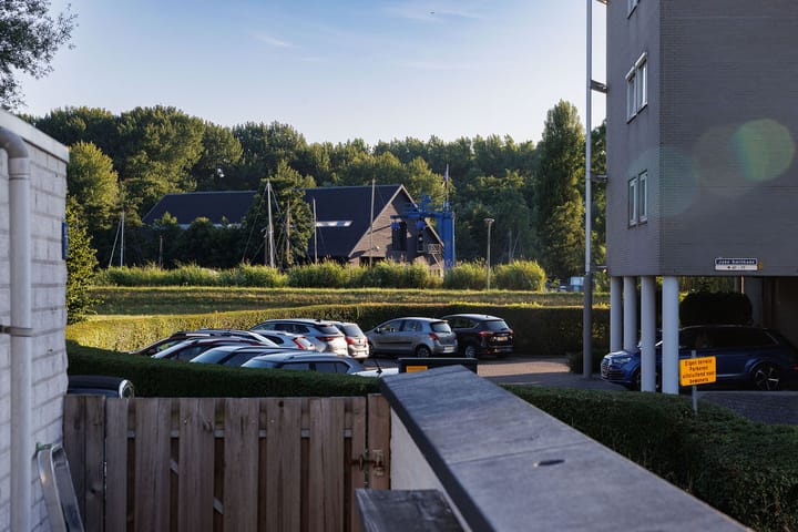 Photo 35 of Carry Pothuiskade 57