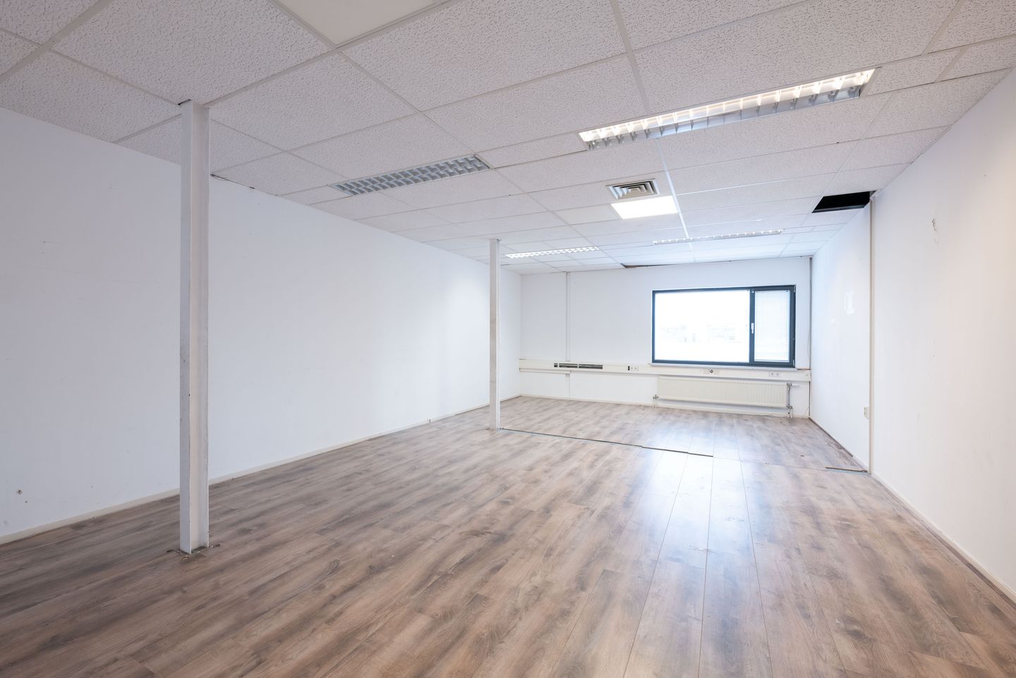 Bekijk foto 2 van Diepenhorstlaan 2