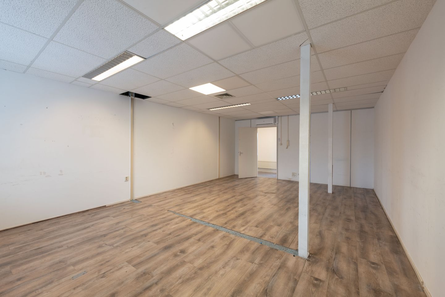 Bekijk foto 3 van Diepenhorstlaan 2