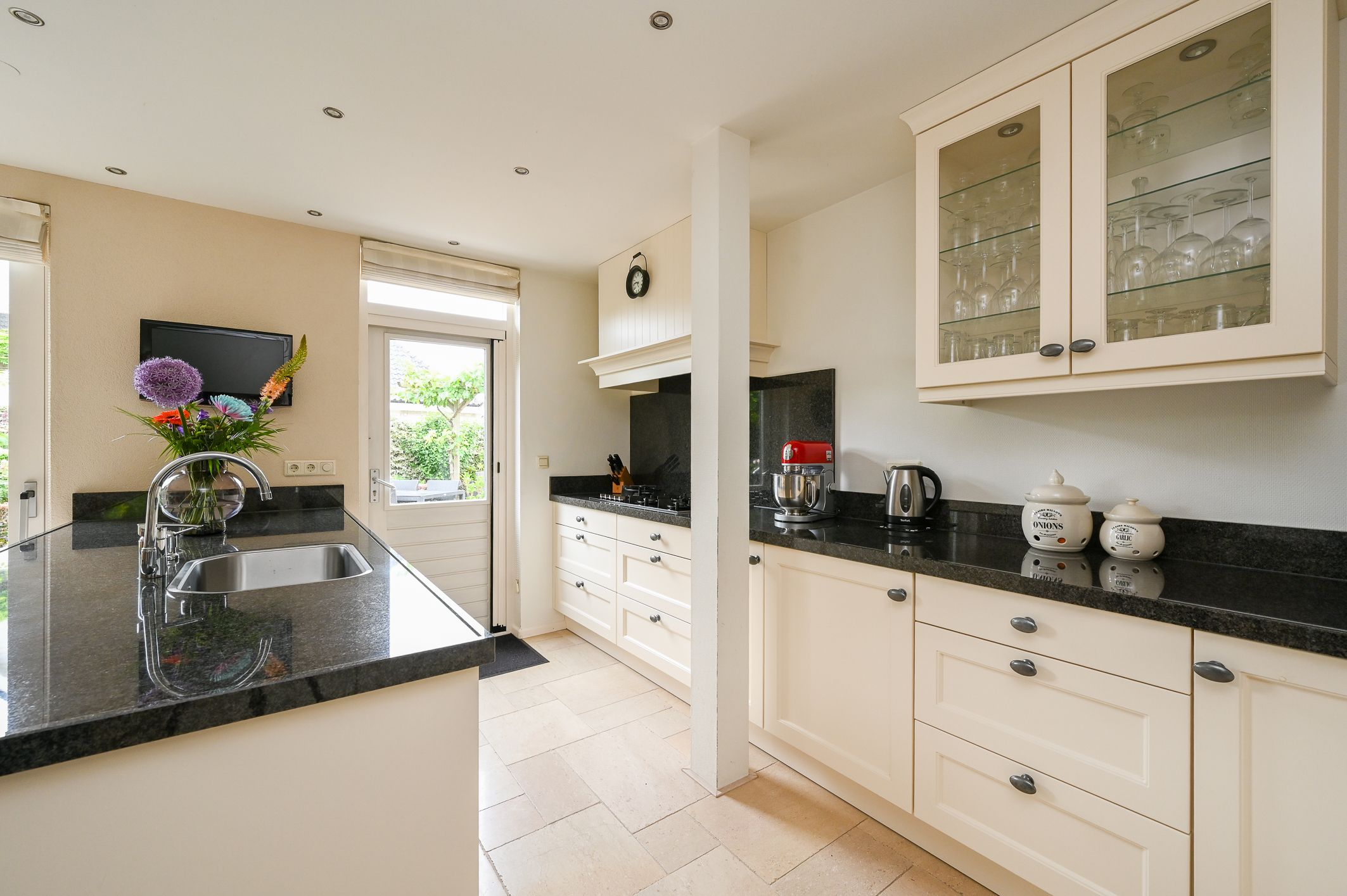 Foto 12 van Windjammer 10