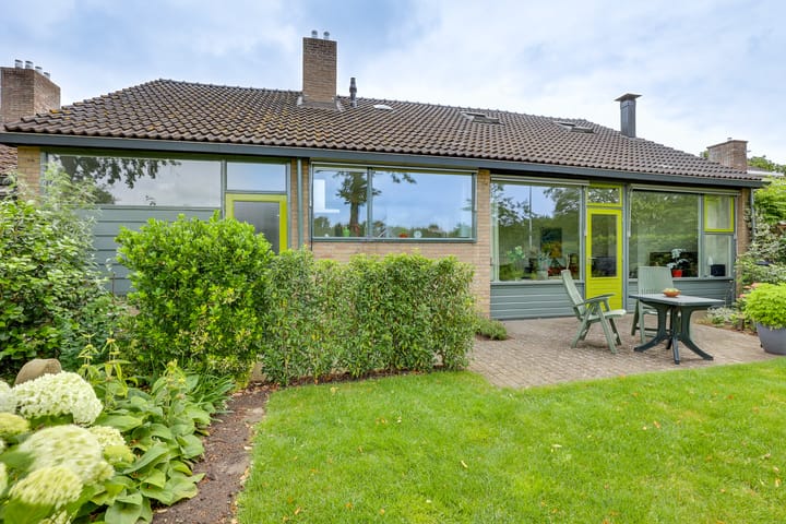 Foto 33 van Meidoornlaan 5