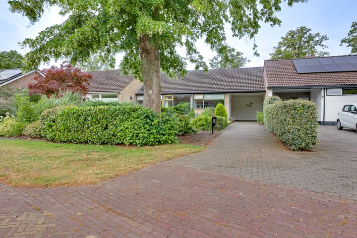 Foto 41 van Meidoornlaan 5