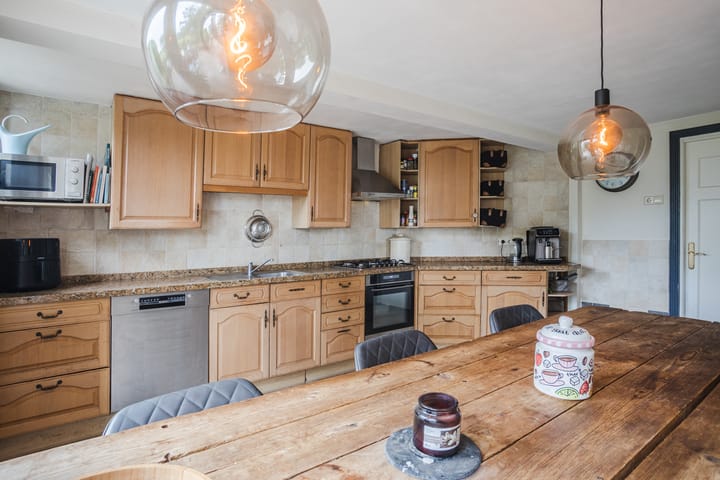 Photo 18 of Broekstraat 3