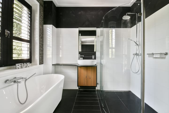 Photo 19 of Overweer 9