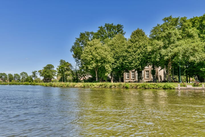 Photo 27 of Overweer 9