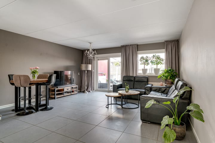 Foto 2 van Stresemannstraat 11