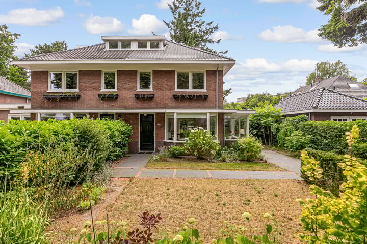 Foto 8 van Frederik Hendriklaan 2-A