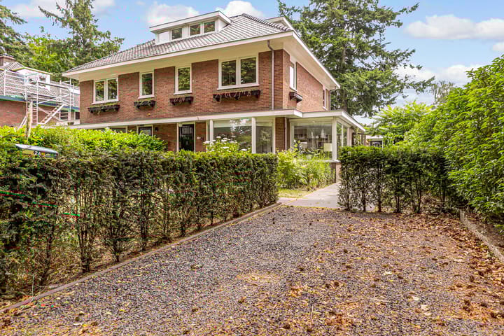 Foto 10 van Frederik Hendriklaan 2-A