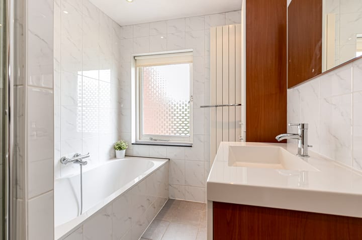 Foto 41 van Frederik Hendriklaan 2-A