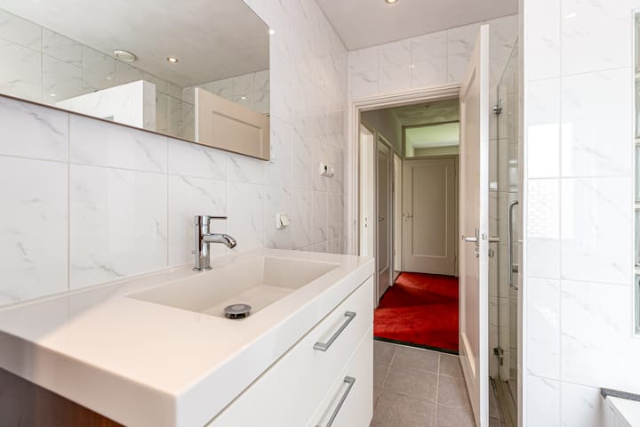 Foto 43 van Frederik Hendriklaan 2-A