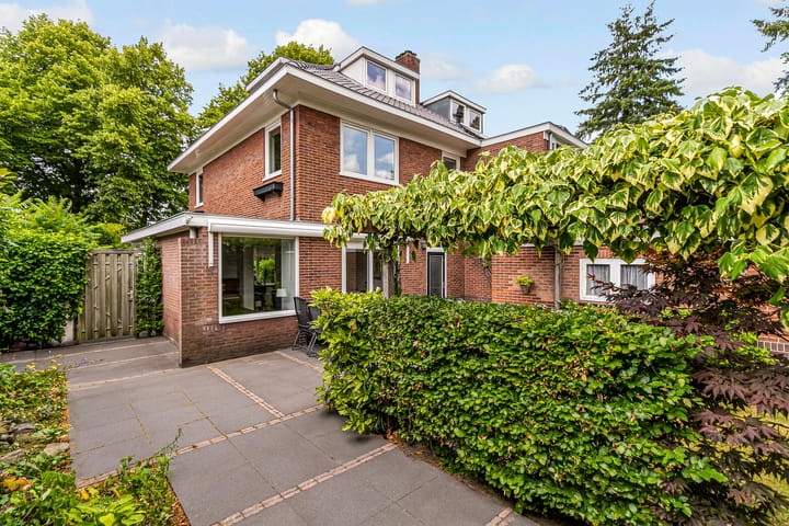 Foto 60 van Frederik Hendriklaan 2-A