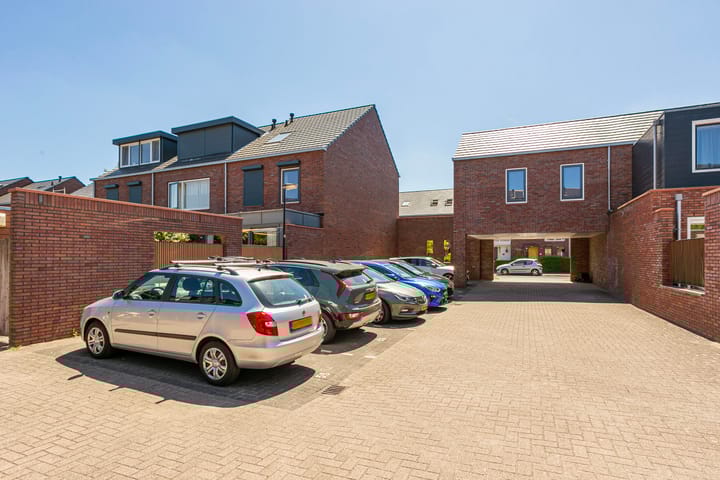 Foto 33 van Aldo van Eyckplantsoen 47