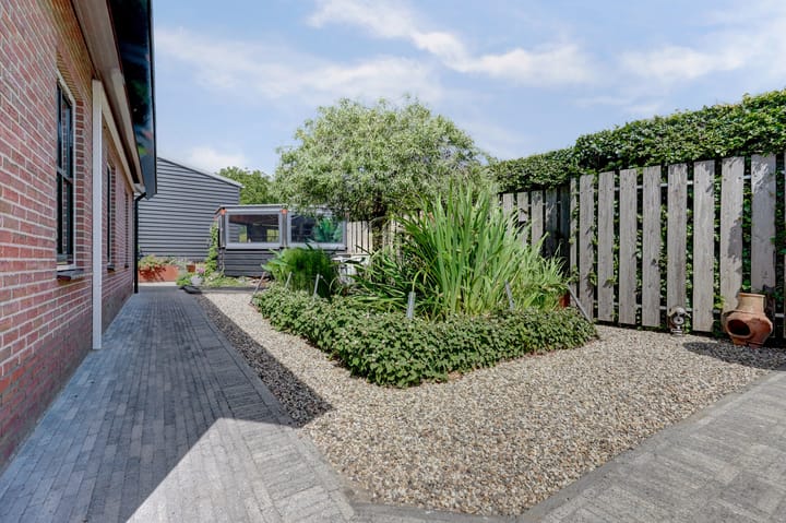 Photo 34 of de Hofstede 7-A