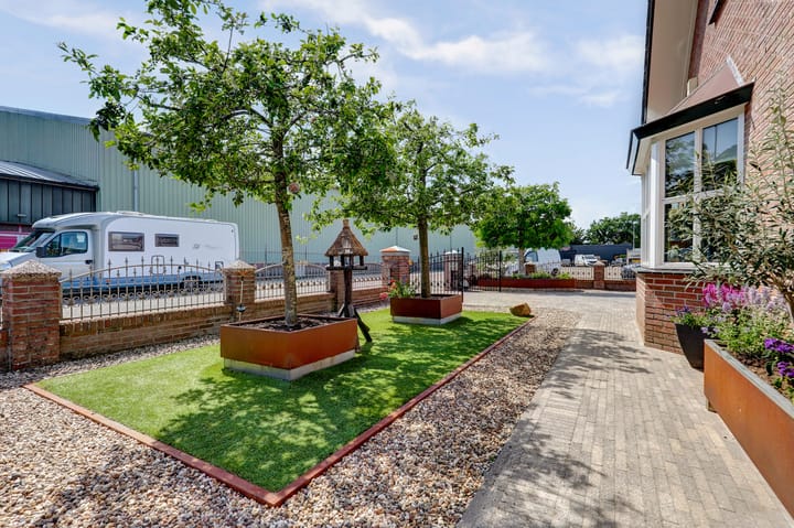 Photo 38 of de Hofstede 7-A